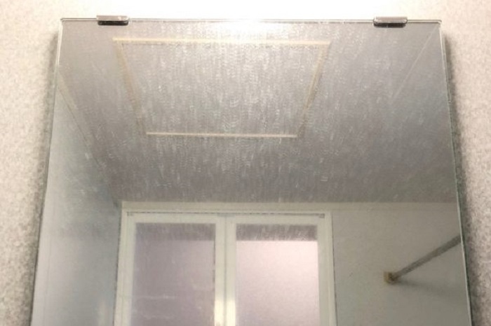 クエン酸でお風呂の鏡についた水垢を掃除 効果的な使い方を紹介