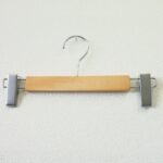 スラックスハンガーは省スペースで収納力抜群！おすすめのブランドは？